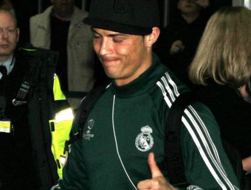 http://www.dailymail.co.uk/sport/football/article-2287621/Cristiano-Ronaldo-Real-Madrid-arrive-Manchester-Champions-League-tie-Manchester-United.html