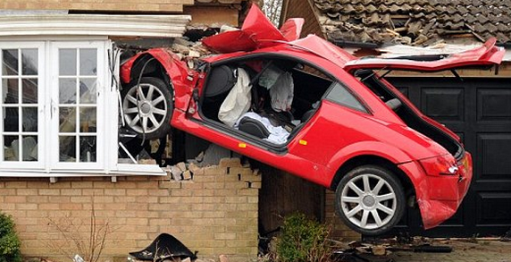 http://www.dailymail.co.uk/news/article-2298350/Young-driver-20s-critical-condition-crashing-Audi-TT-house.html