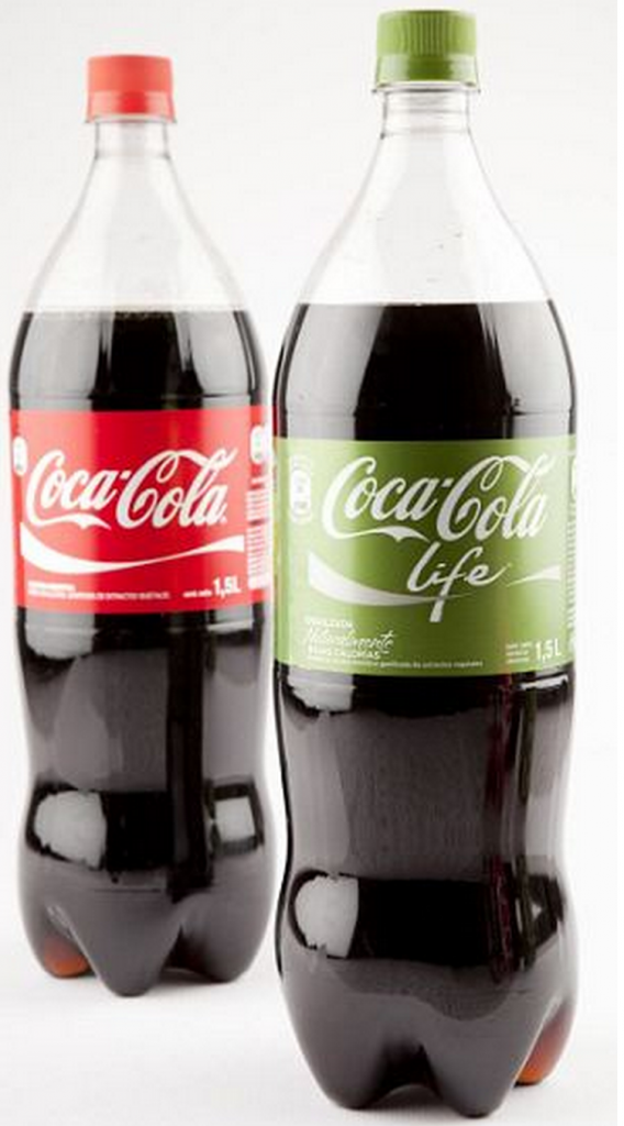 http://www.dailymail.co.uk/news/article-2372792/Sure-real-thing-GREEN-Coke-launched-Argentina-natural-sweetener-fully-recyclable-bottle.html