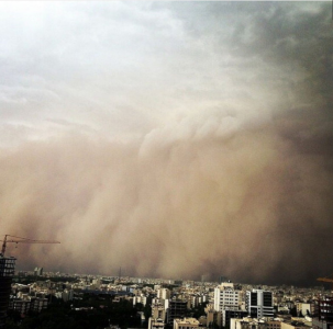 http://abcnews.go.com/International/photos/huge-sandstorm-iran-23960908/image-23961009