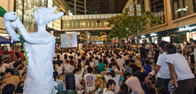 http://www.theguardian.com/world/2014/jul/01/hong-kong-protest-police-remove