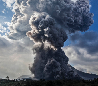 http://abcnews.go.com/International/photos/ash-mount-sinabung-erupting-26218405/image-26218406